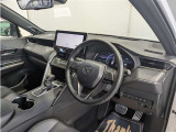 見通しのよいすっきりとした視界で、誰でも運転しやすいです。運転のしやすさは疲れにくさにも繋がりますよ♪