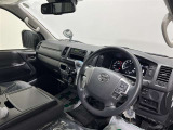 視点も高く、見晴らしのよい運転席となっております。