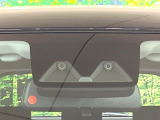 【スマートアシスト】走行中に前方の車両等を認識し、衝突しそうな時は警報とブレーキで衝突回避と被害軽減をアシスト。より安全にドライブをお楽しみいただけます。