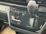 オートエアコン付きで快適です