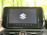 【メーカー純正9インチナビ】インテリアに溶け込むスタイリッシュな「専用設計」メーカーナビを装備♪視認性や操作性など基本性能にも優れ、より上質なカーライフをお楽しみいただけます。