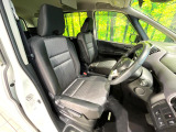 運転席シート廻りは使用感も少なく、良好な状態となっています。丁寧に使われていたことがよくわかりますね。