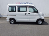 当店は全車『ロングラン保証』付!(1年間、距離無制限 HV車はHV保証付) 別途延長保証もご用意しております♪ ぜひ現車を確認にご来店ください