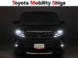 フロントフォグランプ装着車です。車両周辺も明るく見やすく照らしますので夜間走行も快適です。