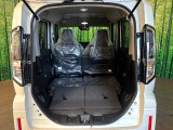 普段のお買い物や通勤、送迎等に十分な荷室スペースを確保しております。セカンドシートを倒すと、大きな荷物の積載も可能です♪