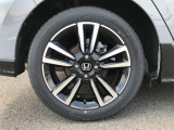 ホンダ純正のアルミホイールが装備されています。