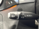 ●レーダークルーズコントロール:前の車との車間距離を一定にとりつつ、一定速度で自動走行してくれる次世代のクルーズコントロール!主に高速道路や自動車専用道路で使用する便利な機能です!
