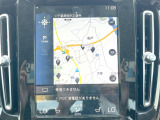 ●純正ナビ:一体感のあるナビは、高級感ある車内を演出してくれます。Bluetooth再生などオーディオ機能も充実しておりますので、運転もより楽しめます♪