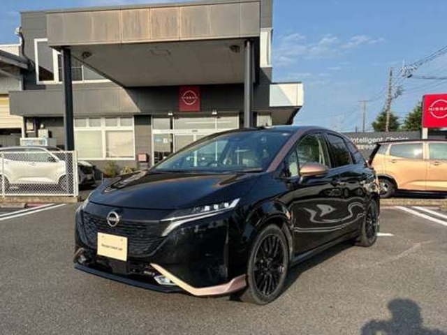 ノートオーラ 1.2 G FOUR レザーエディション 4WD 