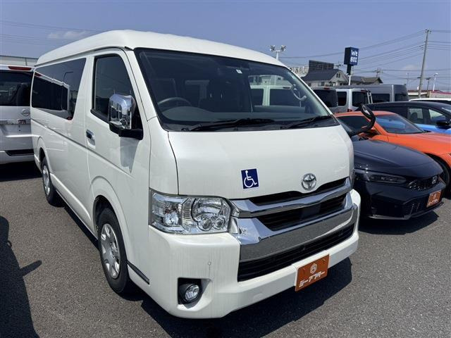 トヨタ ハイエース 