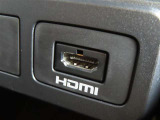 こちらのクルマはHDMI接続コネクタも装備されています♪スマホに接続すればお好きな音楽や映像も流せます!今の時代、さまざまな方法で音楽や動画を楽しめますね!