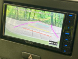【バックカメラ】駐車時に後方がリアルタイム映像で確認できます。大型商業施設や立体駐車場での駐車時や、夜間のバック時に大活躍!運転スキルに関わらず、今や必須となった装備のひとつです!