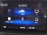 嬉しい装備です♪フルセグTV・DVD再生・Bluetoothオーディオに対応しています!!