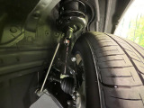 お車を安心してお乗りいただく為には、足回りの定期点検が欠かせません。サービスサポート(有償保証)では無料点検もご提供しており、安心のカーライフをお過ごしいただけるサポート体制が整っています。
