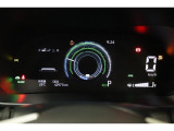 マルチインフォメーションディスプレイ付きのメーターです!エコ運転へ導く多彩な情報を表示してくれます。