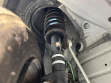 お車を安心してお乗りいただく為には、足回りの定期点検が欠かせません。サービスサポート(有償保証)では無料点検もご提供しており、安心のカーライフをお過ごしいただけるサポート体制が整っています。