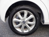 14インチアルミホイール!!格好良くてホイールがあなたの愛車をいっそう輝かせます☆