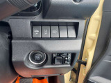 様々な機能の操作スイッチがあります。