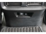 充電用USB装備しています。