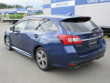 SUBARUは安心安全をご提供するため視界の良さにこだわった車作り。後方視界も良好です。