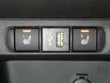 【シートヒーター搭載】シートを温めてくれる暖房機器です!長時間座っていると負担が掛かりやすい背中や腰、または冬場の寒い日に冷えやすい脚部に快適なぬくもりを♪