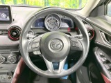【純正革巻きステアリング】上質な革を使用することで、手にしっかり馴染みとても運転しやすいハンドルです♪