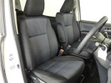 【運転席】運転席周りの画像です。プロの手で隅々までクリーニングしています。ご来店いただき実際に見てみてくださいね☆