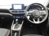 ぜひ展示車の運転席に座ってみてください。