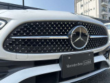 メルセデス独自の厳しい基準をクリアした、確かな品質を持つ中古車。走行距離無制限保証や24時間ツーリングサポートで、メルセデスライフに安心をご提供致します。