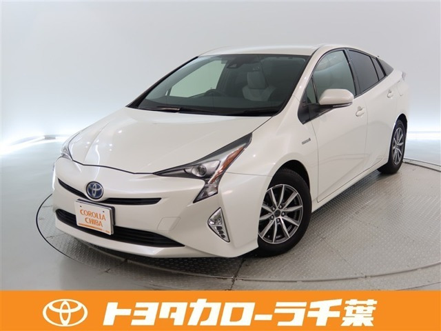 トヨタ プリウス 