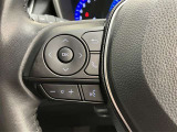 【ステアリングスイッチ付ハンドル】ナビゲーションに視線を移さず、ハンドルから手を離さず、運転に集中したまま手元でオーディオ操作できます♪