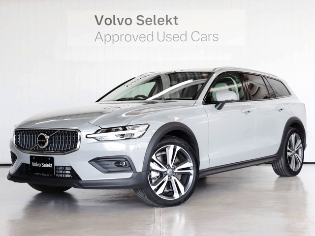 V60クロスカントリー ウルトラ B5 AWD 4WD 