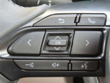 ブルートゥースに接続すれば、スマホに入れている音楽が聞けたり運転中に電話がかかってきてしまった場合もハンドルから電話を取ることができます!