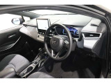 運転席周りは遊びにも通勤にも普段のお買い物にもピッタリ。日々のドライブに居心地のよいレイアウトです。