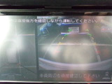 バックカメラ付き♪車庫入れ、バックでの駐車時に後方が見える事での安心感は大きいです☆一度装備したら外せなくなるアイテムです♪