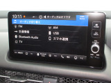 ナビゲーションはホンダコネクトディスプレイを装着しております。AM、FM、Bluetooth、フルセグTVがご使用いただけます。初めて訪れた場所でも道に迷わず安心ですね!