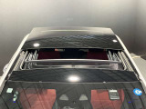 トランク容量は同一他社車両より広く、旅行やゴルフ等様様なシツエーションで役立ちます。