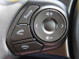 ブルートゥースに接続すれば、スマホに入れている音楽が聞けたり運転中に電話がかかってきてしまった場合もハンドルから電話を取ることができます!