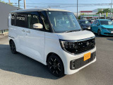 弊社の新車店舗にてサンプルカーとして使用していた車です。