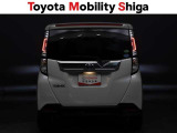 リヤのコンビネーションランプは後続車からも確認しやすいデザインです。