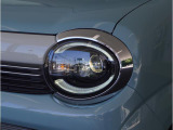 【ヘッドライト】省電力で長寿命の明るく運転しやすいLEDヘッドランプです。明るく照らすので暗い夜道からお客様を守ってくれます。お近くのスズキ自販島根までお越しください。