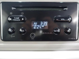 AUX CD ラジオが使えます!シンプルなので操作も簡単!