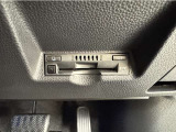 ETC付きです。高速道路料金所での小銭の出し入れや雨天時における窓の開け閉めなどの煩わしさが解消できます。料金所の通過もスムーズで快適ですよ。