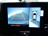 パノラミックビューモニターを装備。車両周辺の状況をリアルタイムでしっかり確認できます。