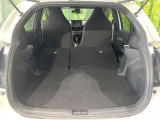 積み下ろしのしやすいデッキにはたっぷりと荷物を積み込んでいただけます。遊びから仕事まで、様々なシーンで頼れます♪