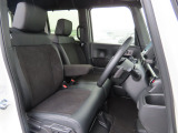 運転席の高さを変更できるので、体格に合わせた位置で運転できます!