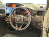 前方の見通しが良いすっきりした視界、誰でも扱いやすく運転できます。疲れにくく安心ドライブを更に快適なものにします!
