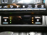 ヒーター&ベンチレーション付シートです。暑い時期も寒い冬も快適に過ごせるうれしい装備です。