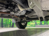 お車を安心してお乗りいただく為には、足回りの定期点検が欠かせません。サービスサポート(有償保証)では無料点検もご提供しており、安心のカーライフをお過ごしいただけるサポート体制が整っています。