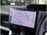 『1台』のお車に対して、3名体制で日々議論を重ね仕入れを行っております。